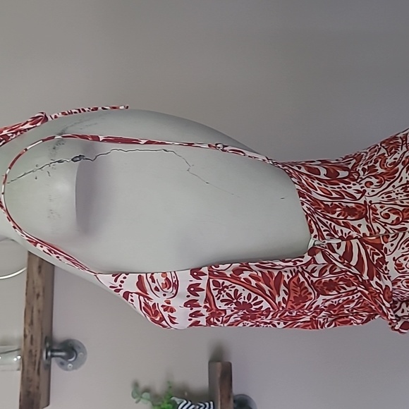 F21 Contemporary Dress - Picture 6 of 10